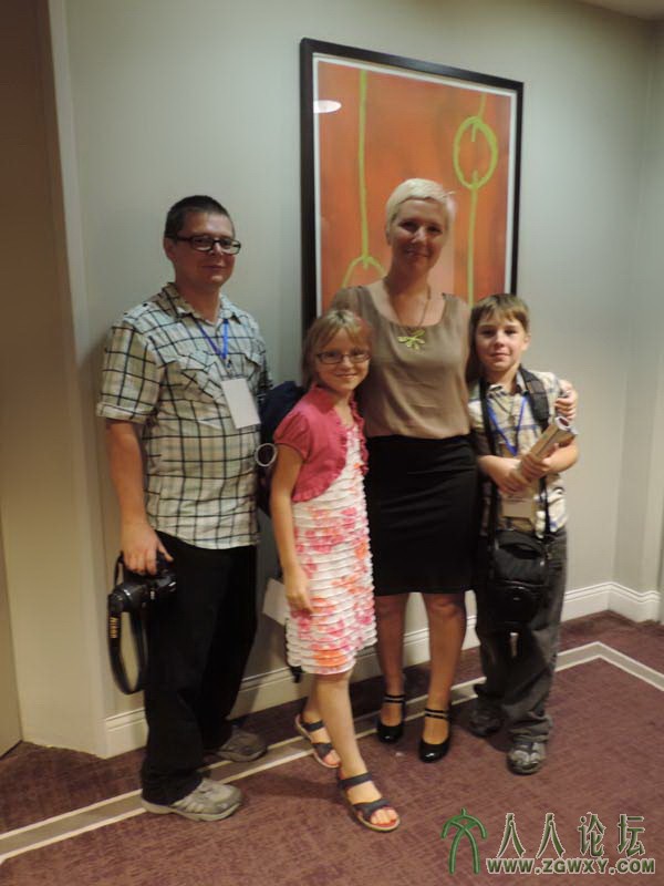 美国观众留影 .jpg