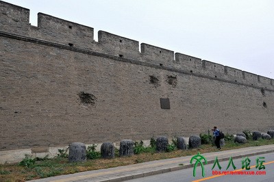 宛平城墙的炮弹坑记录了日军的侵华铁证