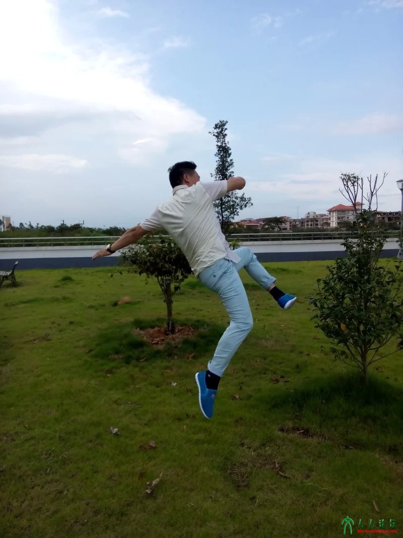 刘挺练舞4.jpg