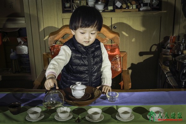 我和爸爸学茶艺（两岁半）
